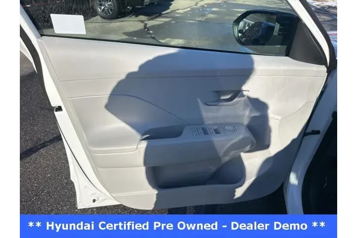 $26344 : Hyundai KONA 2026 AWD SEL Sp image 9