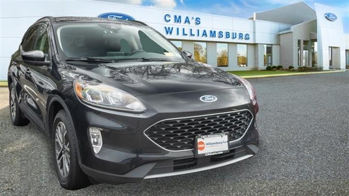 $20497 : PRE-OWNED 2020 FORD ESCAPE SEL image 1