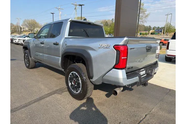 $39872 : Toyota Tacoma 2024 4x4 SR5 4 image 5