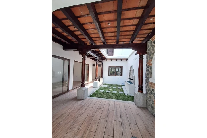 $325000 : VENTAS DE CASA ANTIGUA GUATEMA image 5