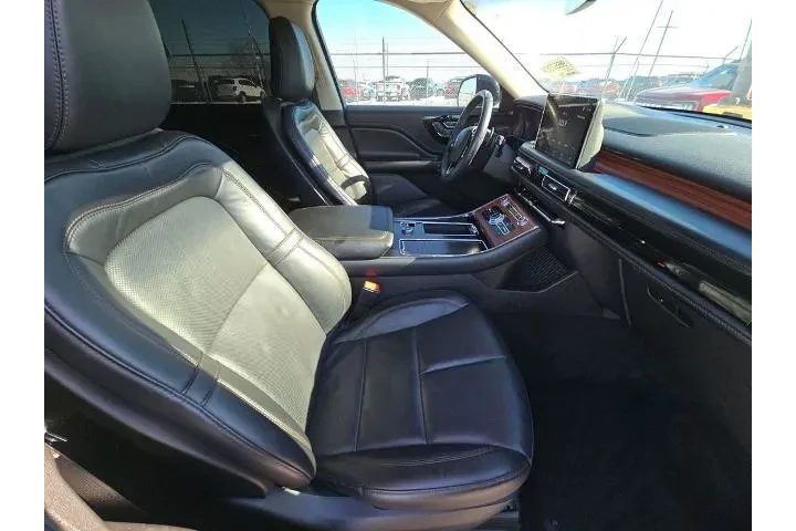 $37999 : Lincoln Aviator 2023 Reserve image 8