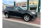 $9495 : 2017 Equinox LS thumbnail