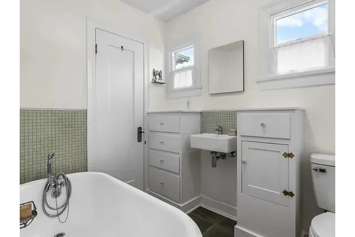 $800 : PROPERTY FOR RENTALS image 6