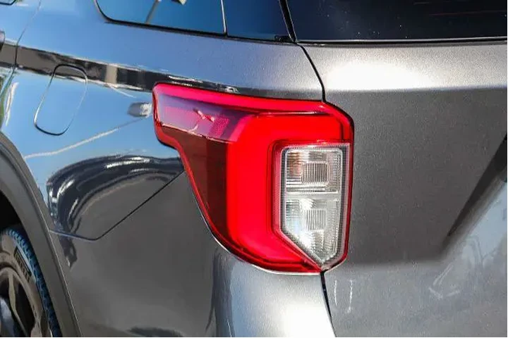 $36999 : Ford Explorer 2022 AWD ST 4d image 9