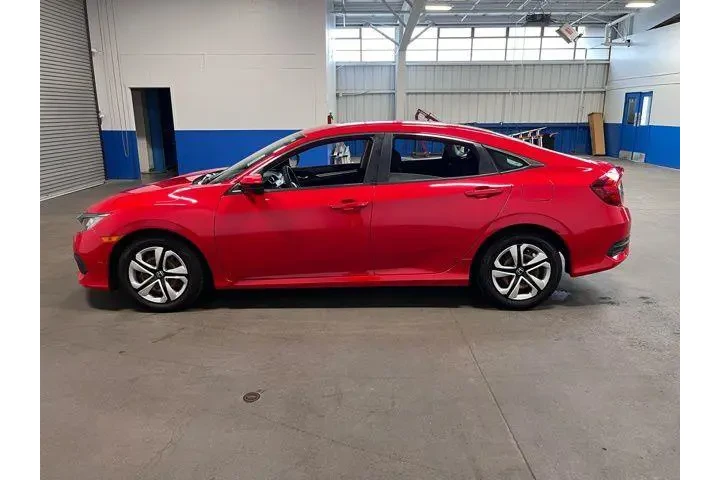 $16433 : Honda Civic 2017 LX 4dr Seda image 5