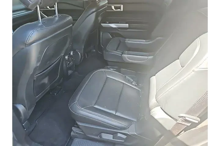 $17470 : Ford Explorer 2020 XLT 4dr S image 2