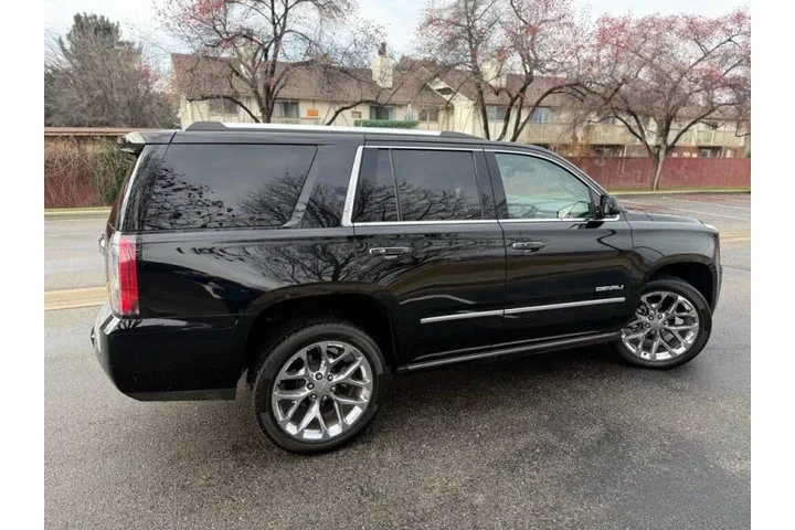 $33999 : 2018 GMC Yukon Denali image 4