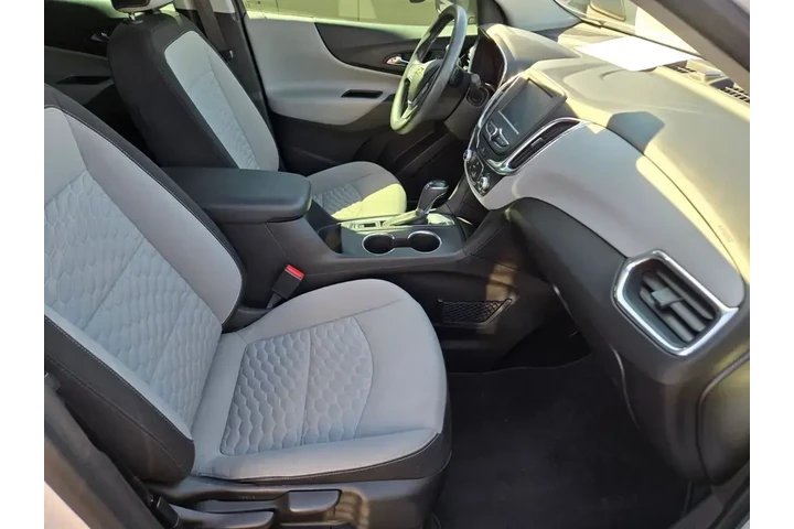 $16991 : Chevrolet Equinox 2018 LS 4d image 3