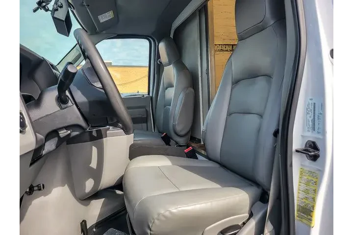 $39997 : Ford E-Series 2023 E-350 SD image 10