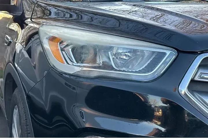 $10995 : Ford Escape 2017 AWD Titaniu image 9