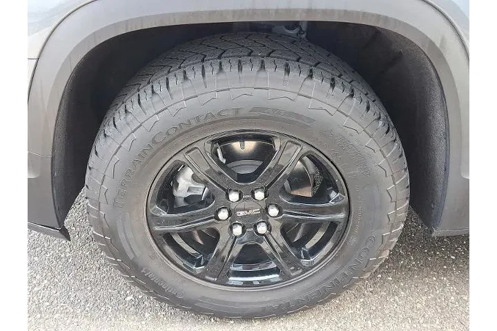 $31997 : GMC Acadia 2022 4x4 AT4 4dr image 10