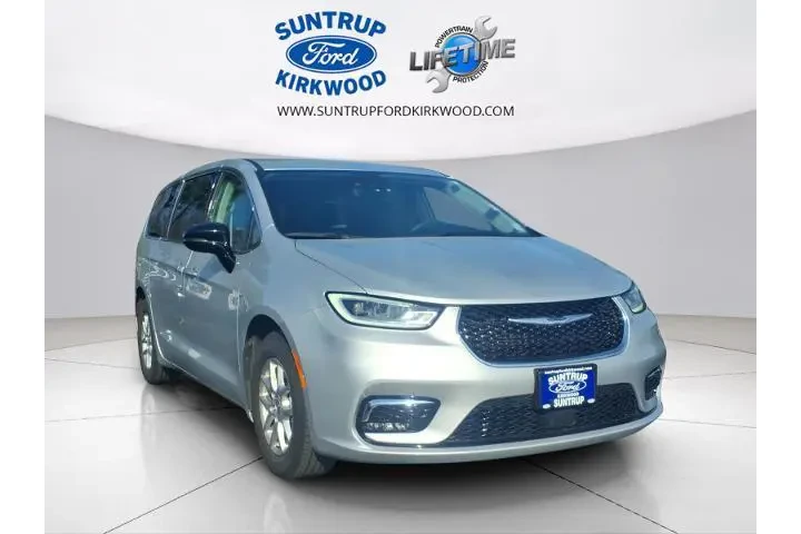 $27406 : Chrysler Pacifica 2024 Touri image 2