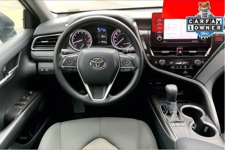 $23995 : Toyota Camry 2023 LE 4dr Sed image 5