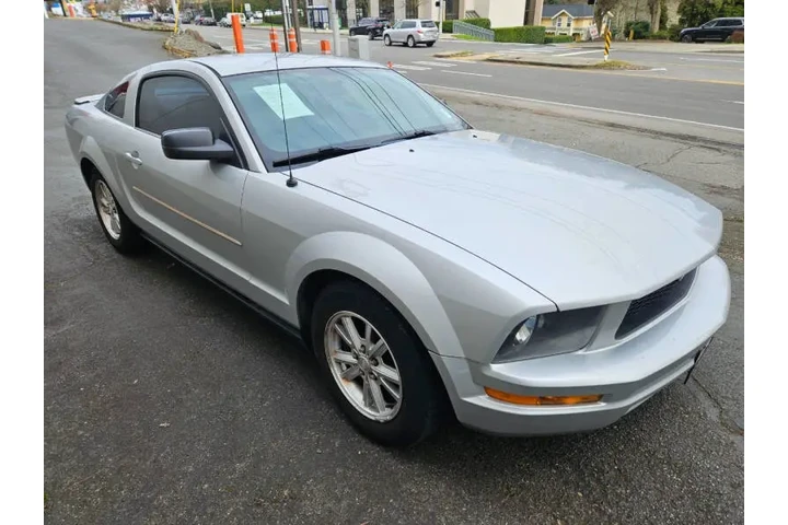 $4999 : 2008 Mustang V6 Premium image 7
