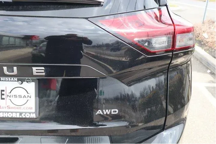 $23055 : Nissan Rogue 2025 AWD SV 4dr image 8