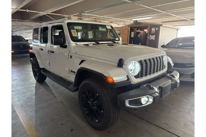 $34995 : Jeep Wrangler 2025 4x4 Sahar image 2
