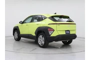 $22998 : Hyundai KONA 2024 AWD SE 4dr thumbnail