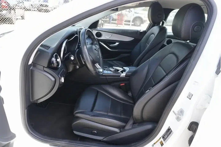 $12988 : Mercedes-Benz C-Class 2016 C image 7