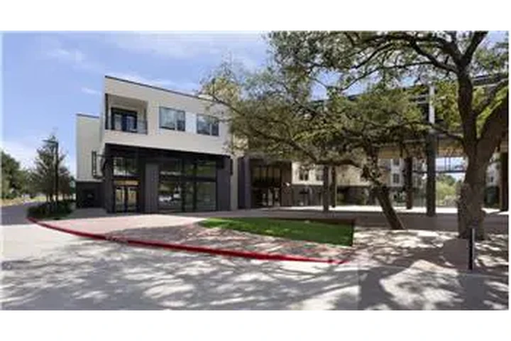 $2465 : Rental property with 2 bedro image 1