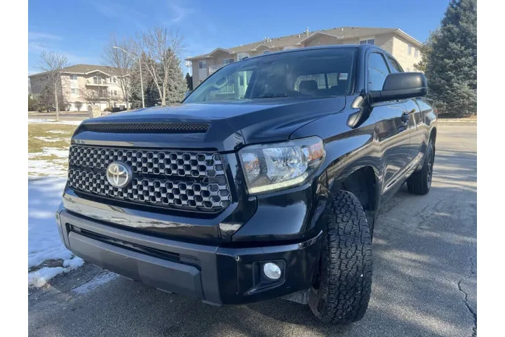 $28997 : 2019 Tundra SR image 4