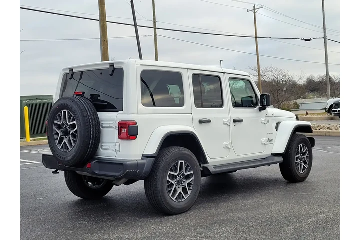 $39990 : Jeep Wrangler 2024 4x4 Sahar image 4