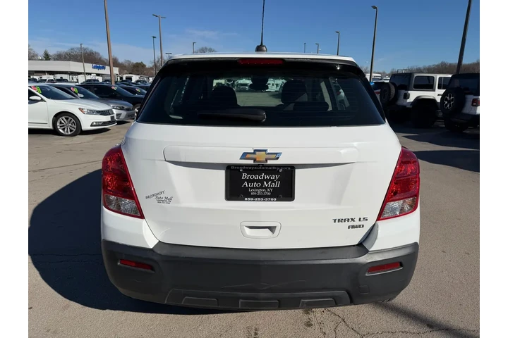 $4980 : 2015 Trax AWD 4dr LS w/1LS image 3