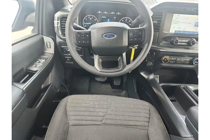 $37990 : Ford F-150 2022 4x4 King Ran image 9