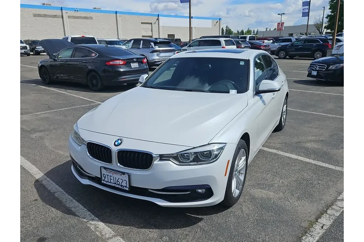 $15000 : BMW 3 Series 2018 330i 4dr S image 1