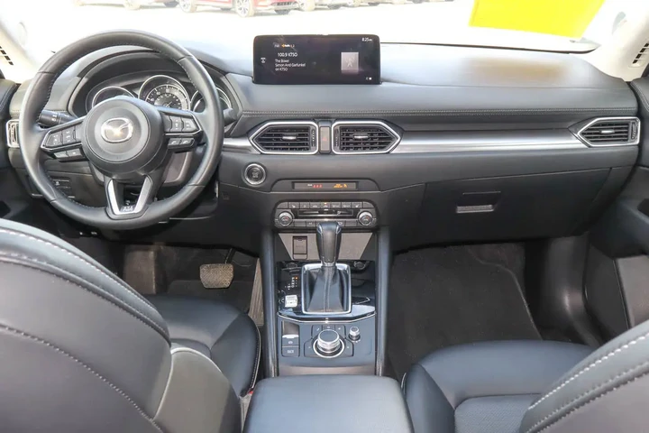 $26587 : 2025 CX-5 2.5 S Select Packag image 10