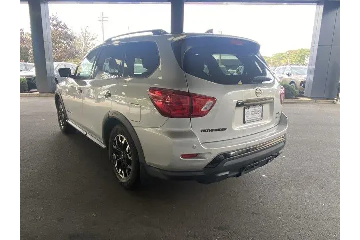 Nissan Pathfinder 2020 4x4 S image 7