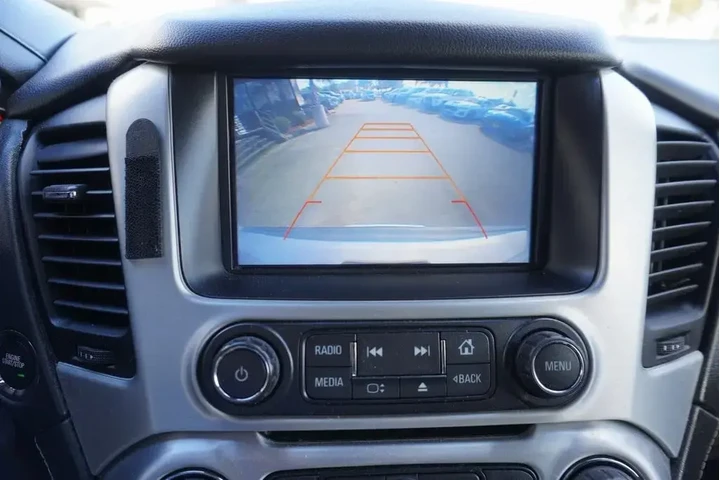 GMC Yukon 2016 4x2 SLT 4dr S image 9