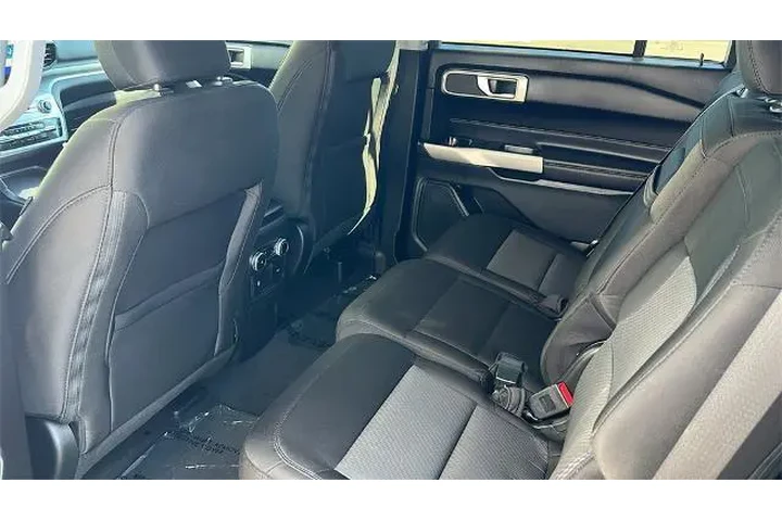 $26975 : Ford Explorer 2022 XLT 4dr S image 9
