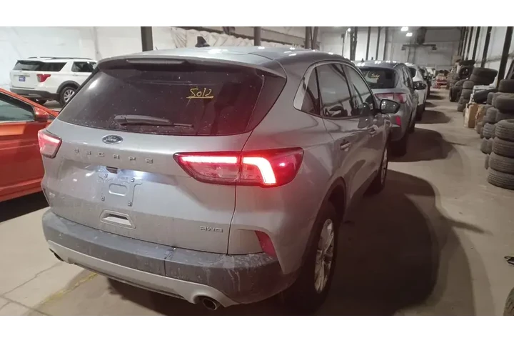$18999 : Ford Escape 2022 AWD SE 4dr image 2