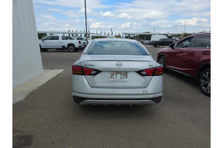$19775 : Nissan Altima 2024 2.5 SV 4d image 2