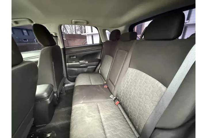 $9750 : 2020 Outlander Sport SE image 10