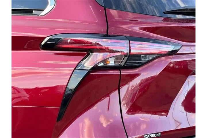 $32959 : Toyota Sienna 2021 LE 8-Pass image 8