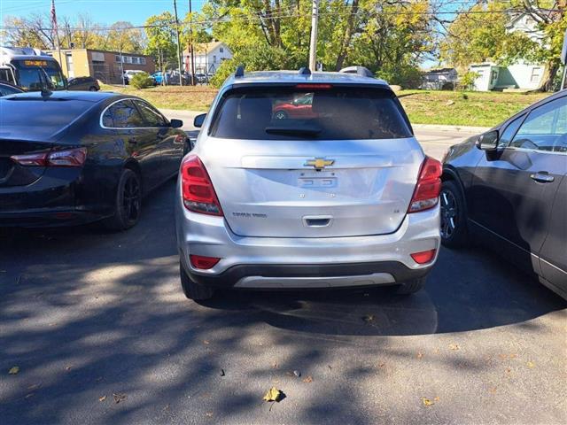 $15875 : 2020 CHEVROLET TRAX image 6