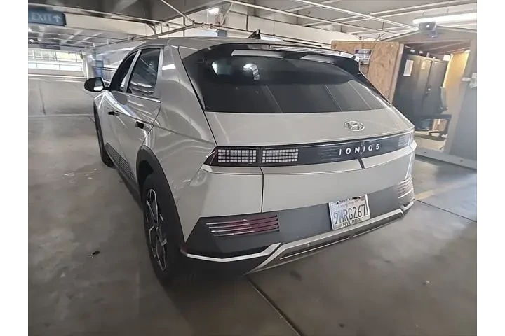 $23995 : Hyundai IONIQ 5 2024 SEL 4dr image 3