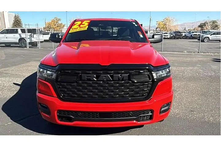 $39484 : Ram 1500 2025 4x4 Tradesman image 2