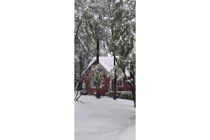 $800 : Compartir casa en Crestline image 3