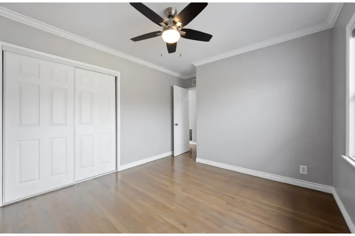$2500 : 3Bedroom Home in S Vermont Ave image 7