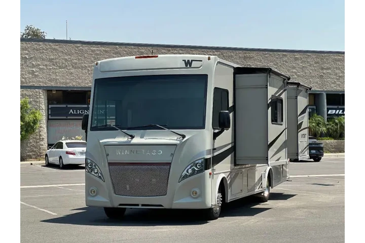 $63799 : 2020 Winnebago Intent 28y image 3