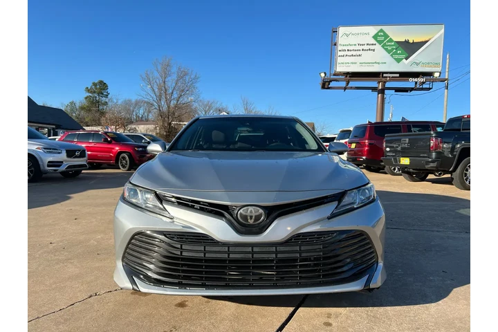 2018 Camry image 2