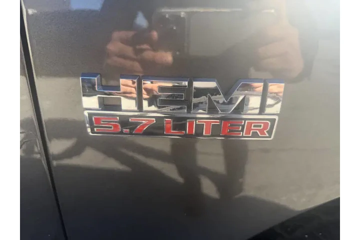 $11450 : 2016 RAM 1500 SLT image 10