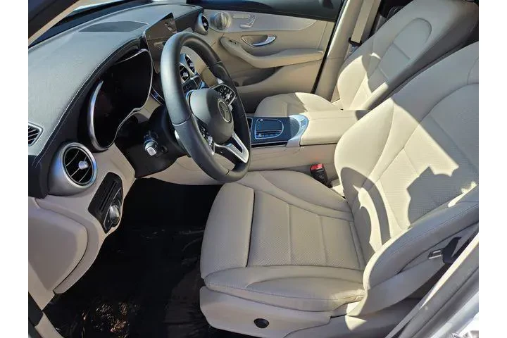 $39990 : Mercedes-Benz GLC 2023 AWD G image 10