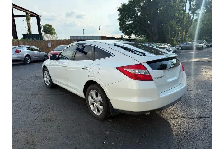 $11000 : Honda Crosstour 2012 EX-L V6 image 9