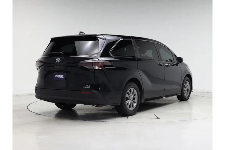 $38998 : Toyota Sienna 2023 XLE 8-Pas image 8