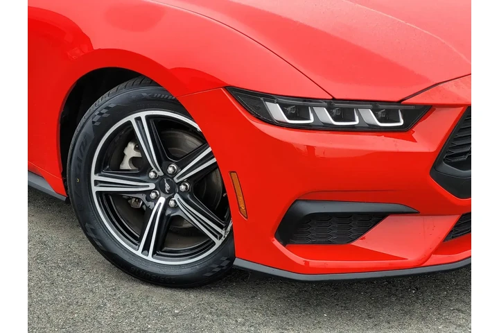 $27989 : Ford Mustang 2024 EcoBoost 2 image 9