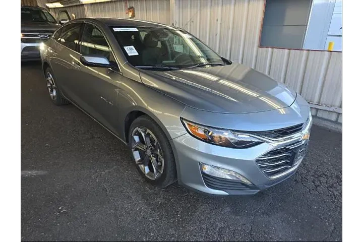 $20995 : Chevrolet Malibu 2024 LT 4dr image 2
