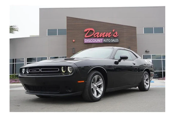 $13984 : 2016 Challenger SXT image 1